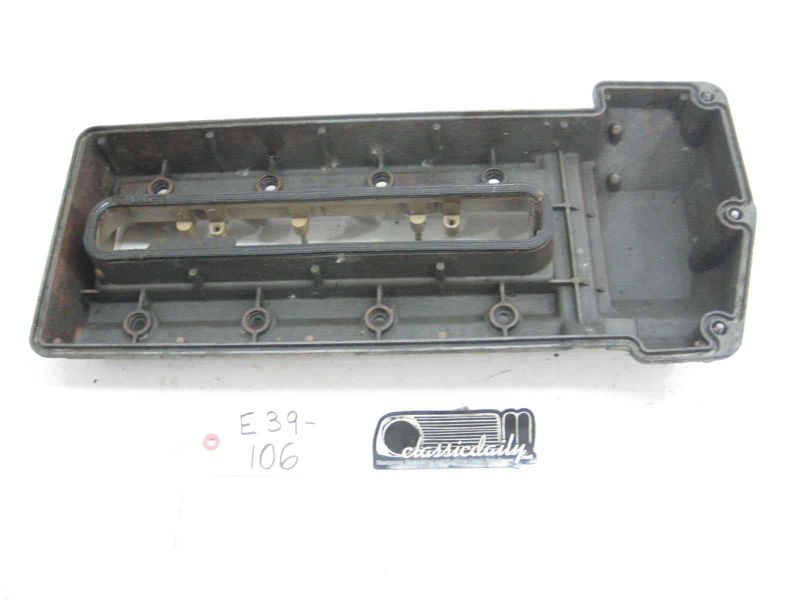 Drivers Side Vanos M62 Valve Cover Classic Daily