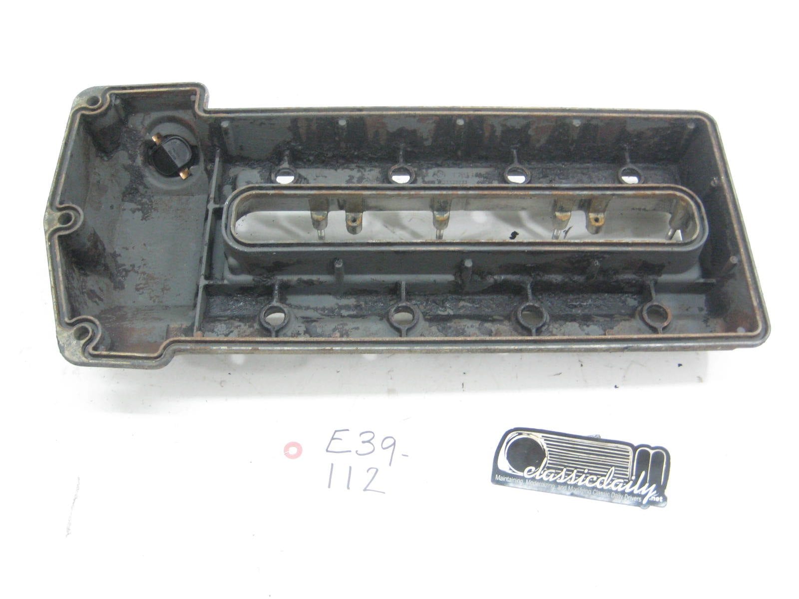 bmw e39 528 530 540 passenger side vanos m62 valve cover 4