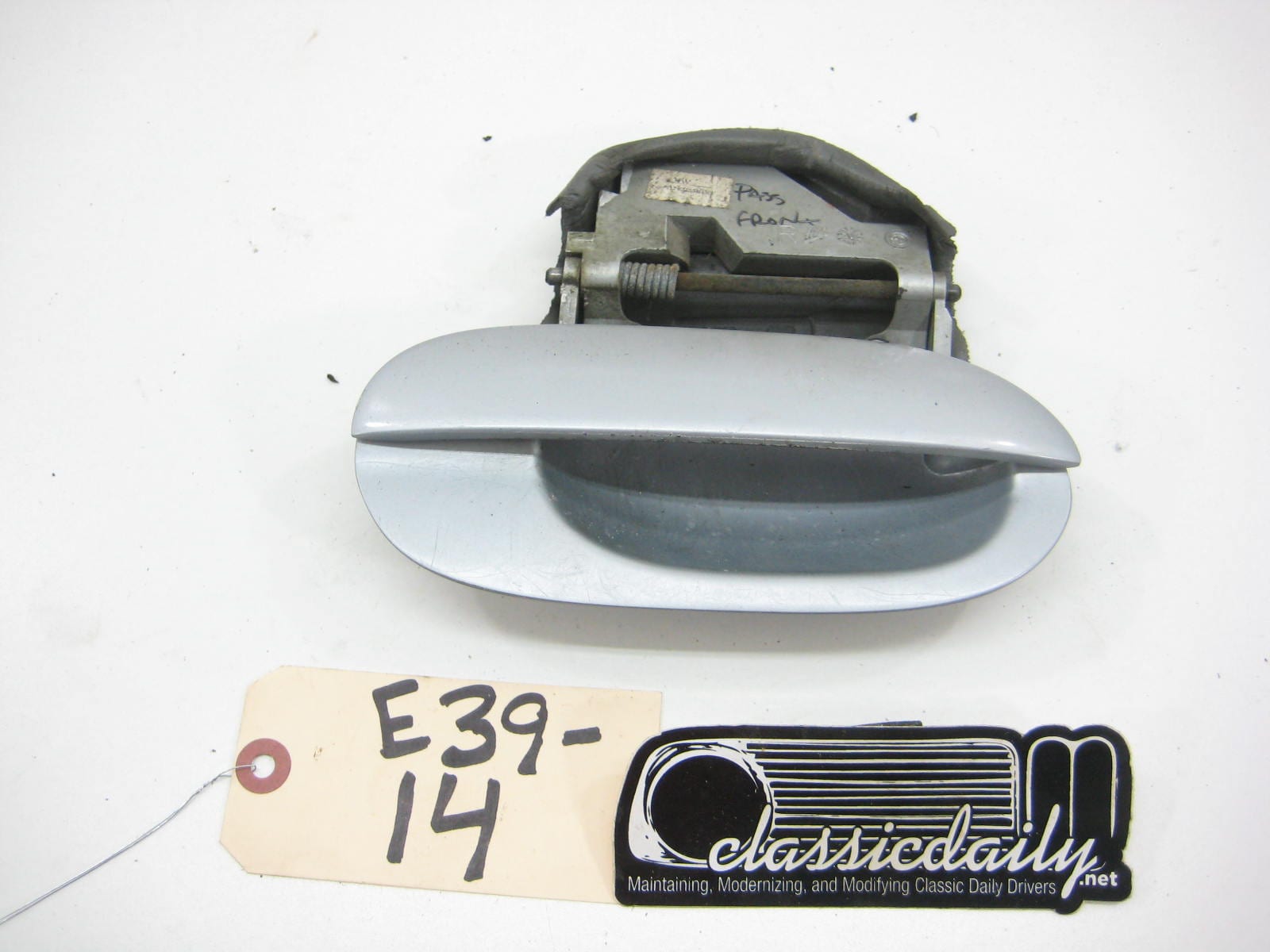 bmw e39 528 530 540 passenger front exterior door handle