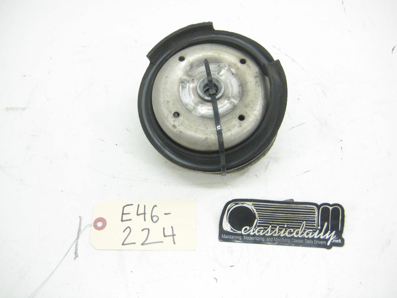 used parts front strut mount