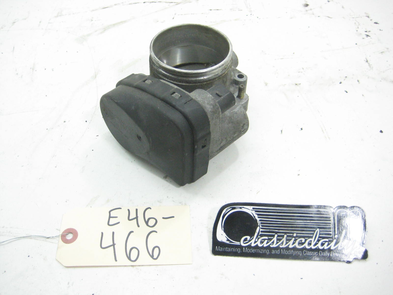 bmw e46 325 330 throttle body 13 54 7 502 445 6