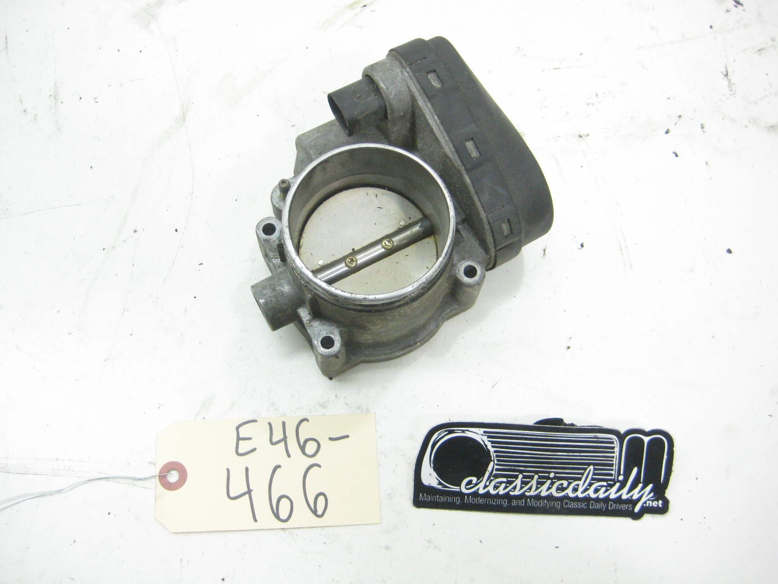 bmw e46 325 330 throttle body 13 54 7 502 445 6
