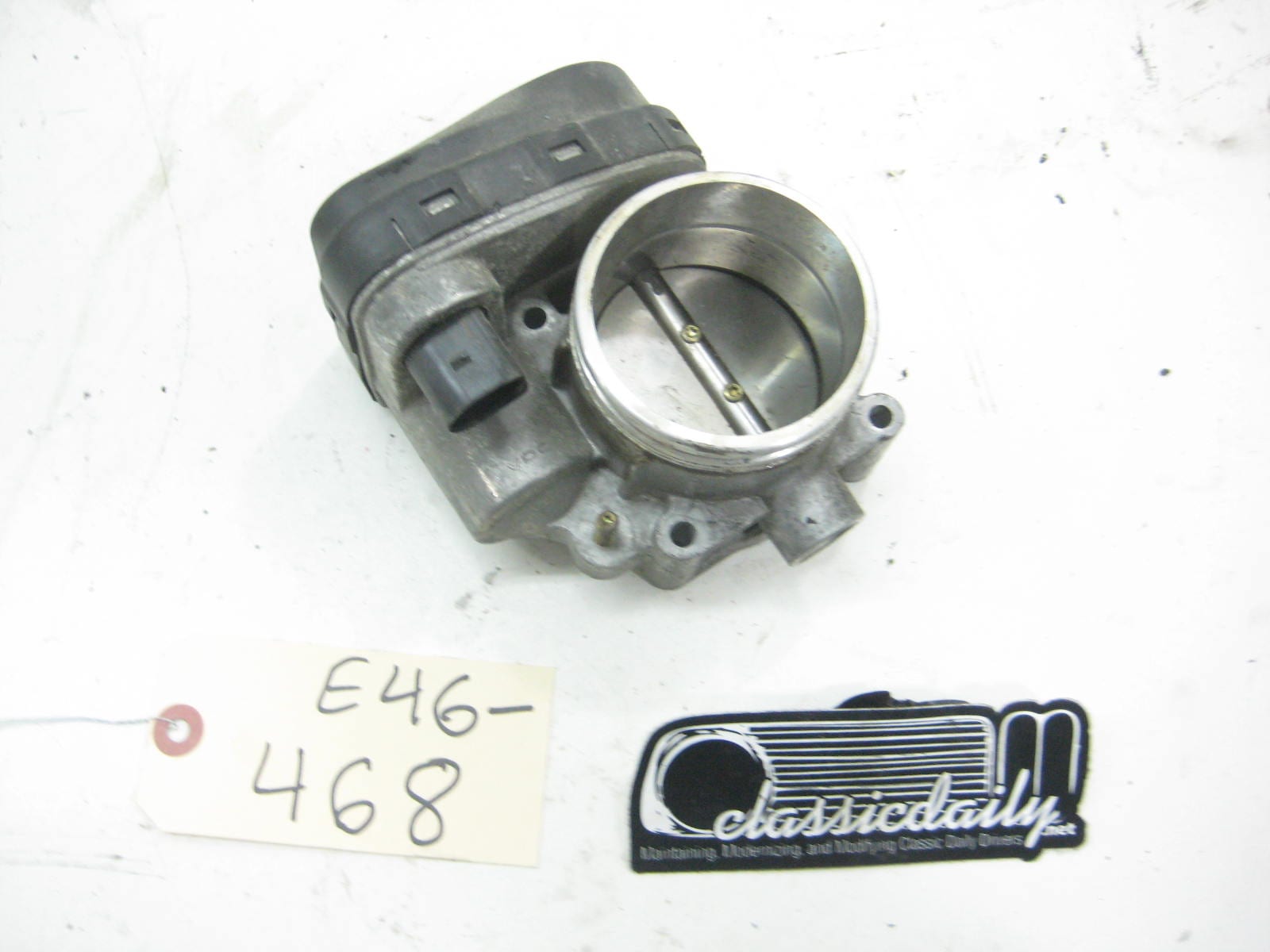 bmw e46 325 330 throttle body 13 54 7 502 444 2