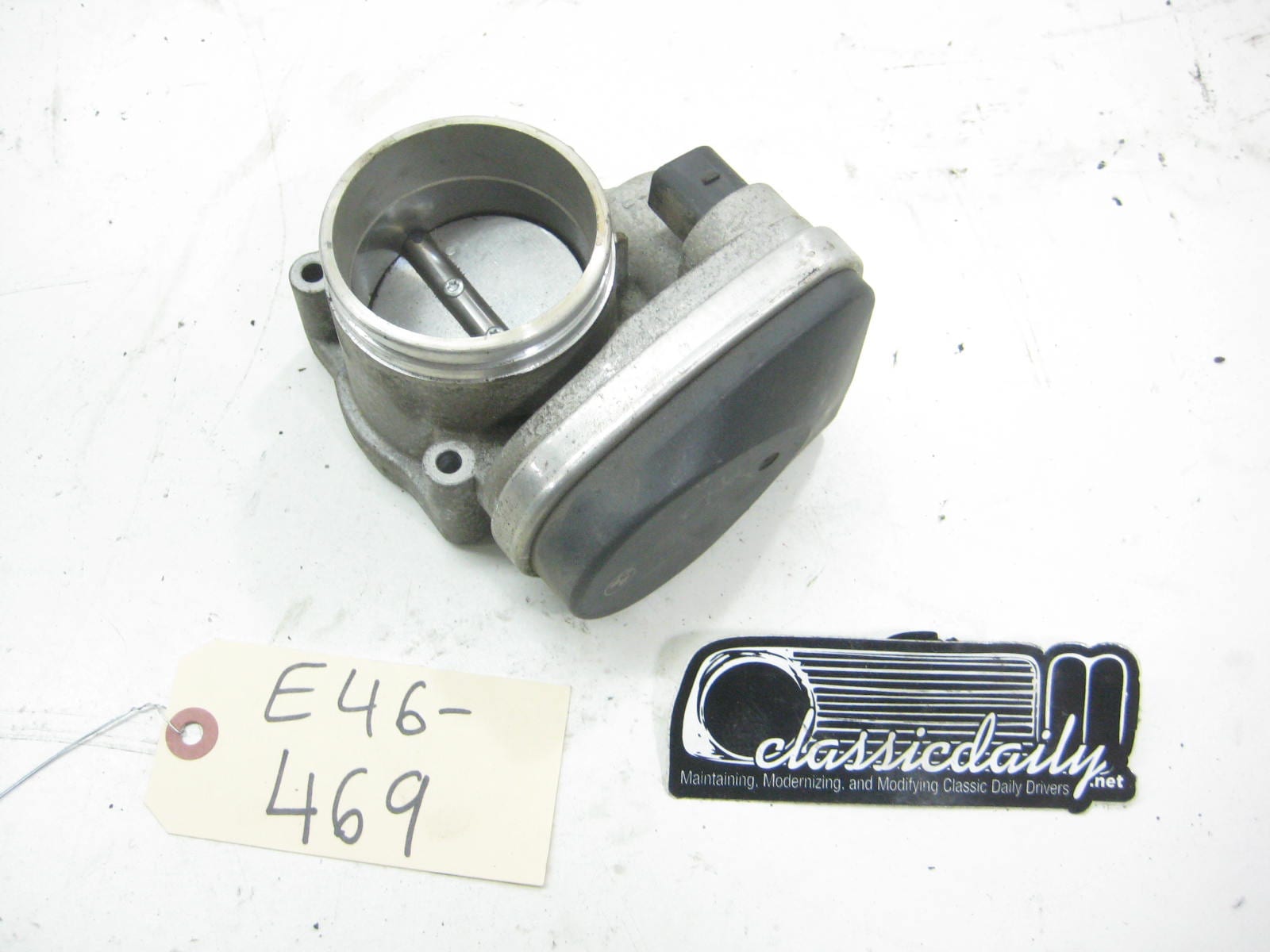bmw e46 325 330 throttle body 13 54 7 502 444 3