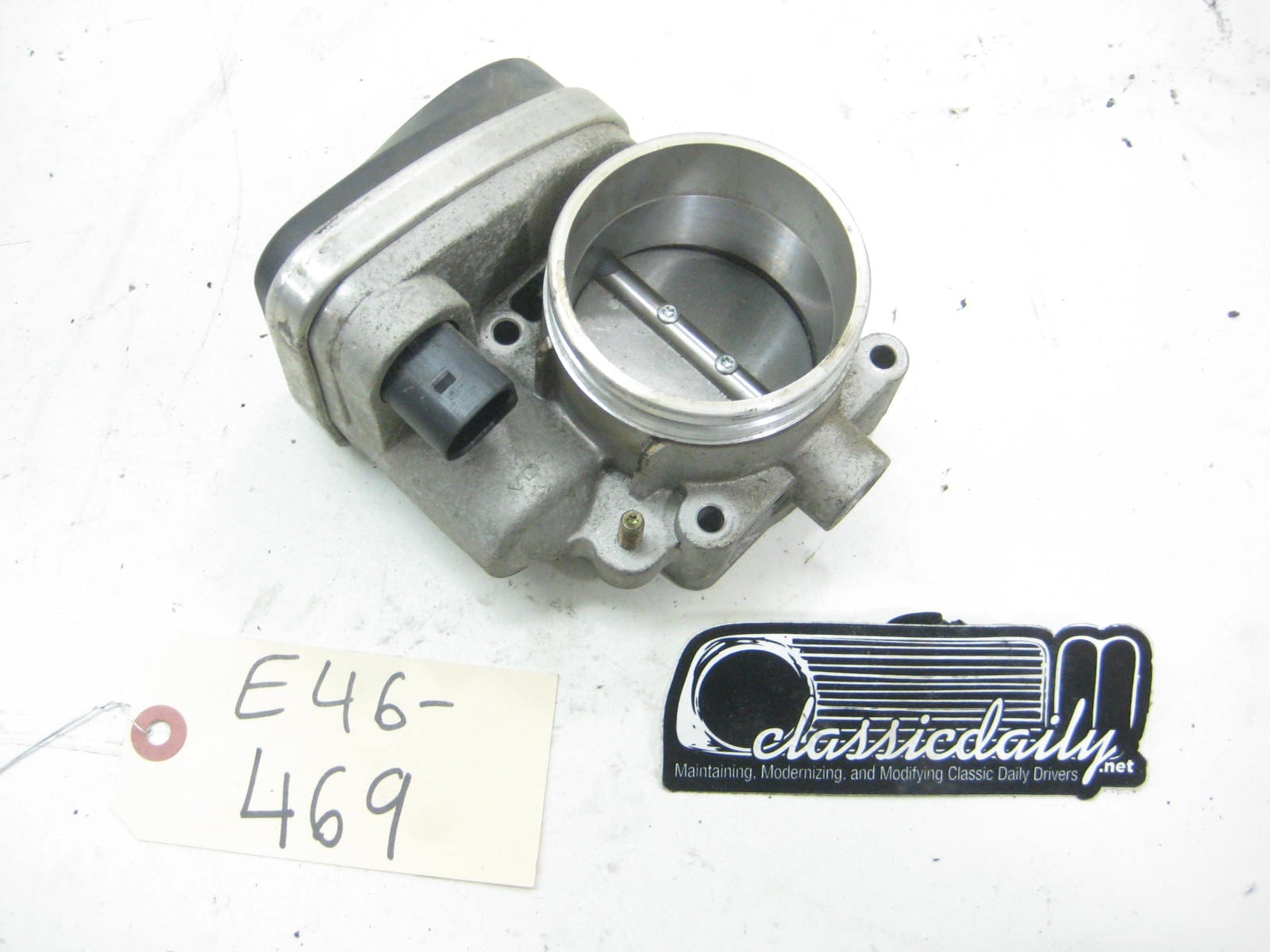 bmw e46 325 330 throttle body 13 54 7 502 444 3