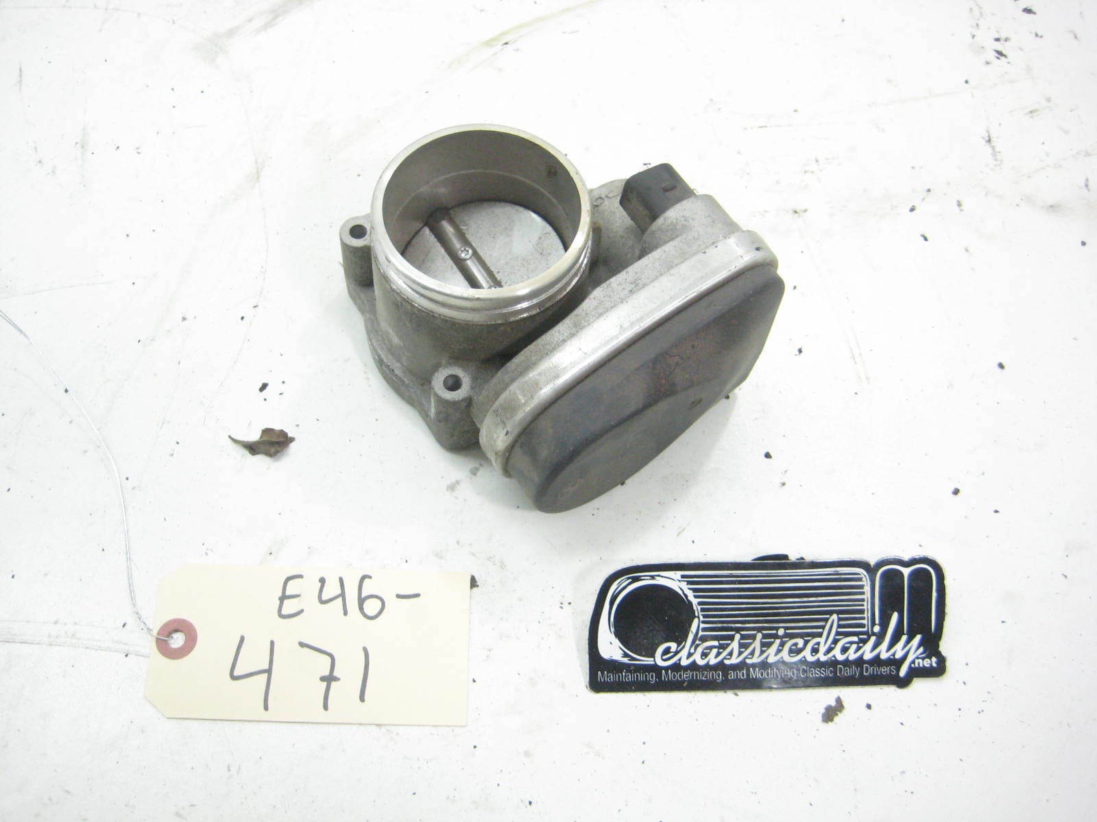 bmw e46 325 330 throttle body 13 54 7 502 444 4