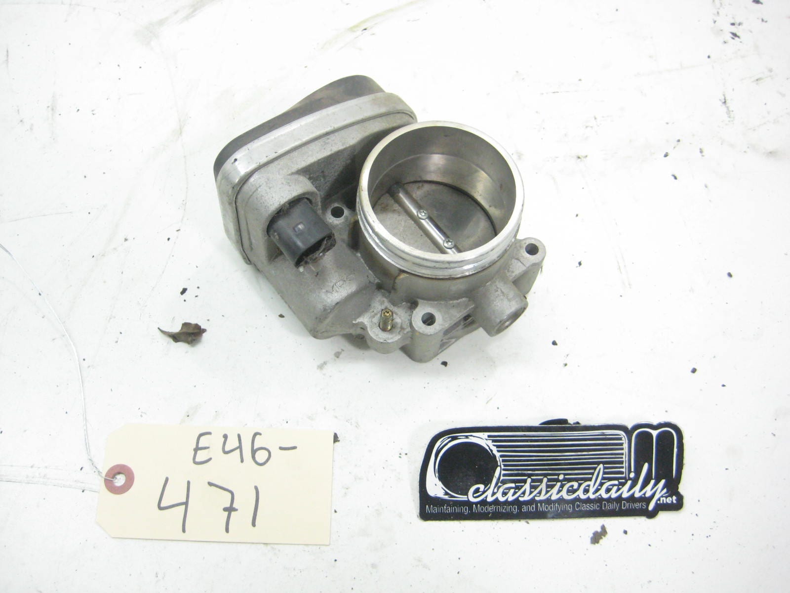 bmw e46 325 330 throttle body 13 54 7 502 444 4