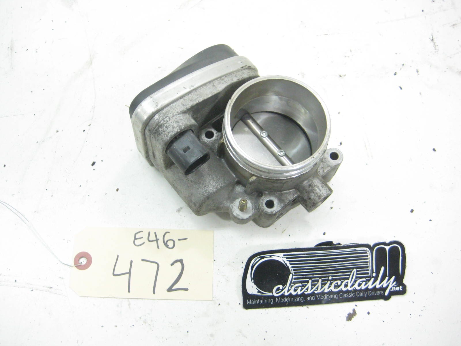 bmw e46 325 330 throttle body 13 54 7 502 444 5