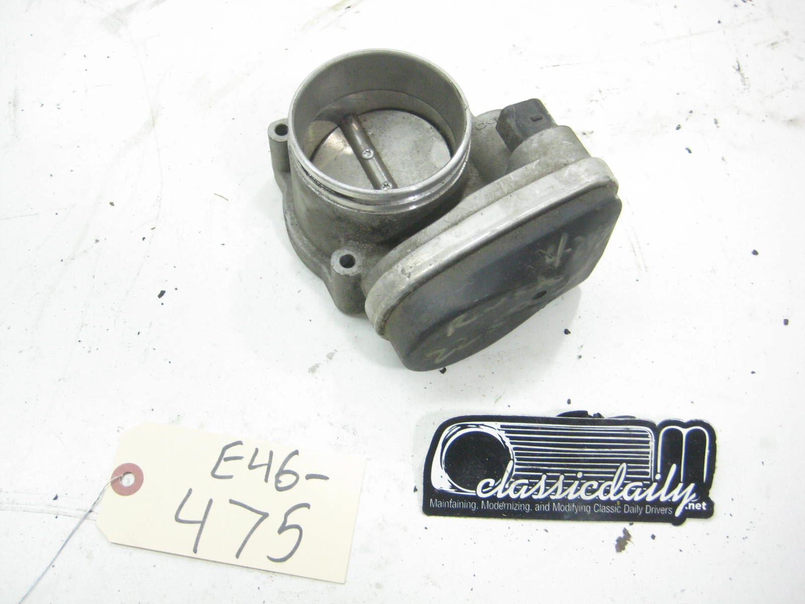 bmw e46 325 330 throttle body 13 54 7 502 445 8