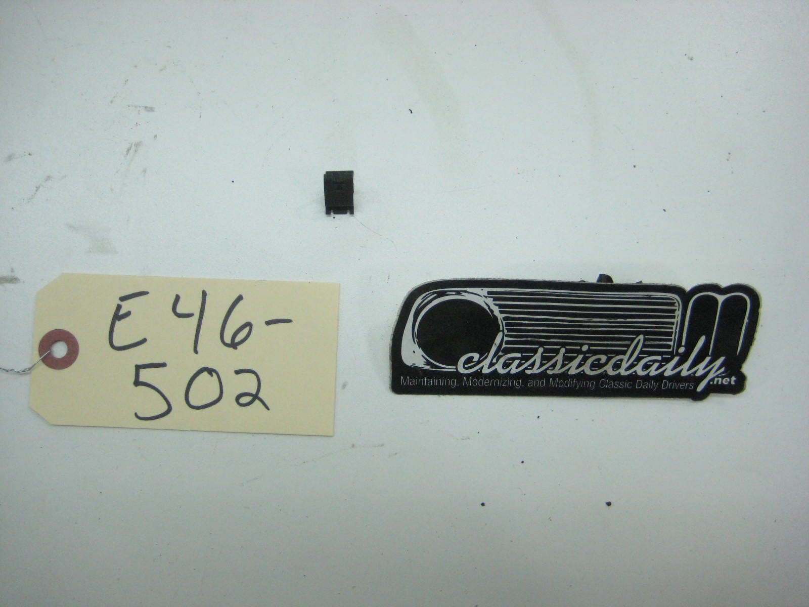 bmw e46 325 330 trim clamp 51 12 7 164 686
