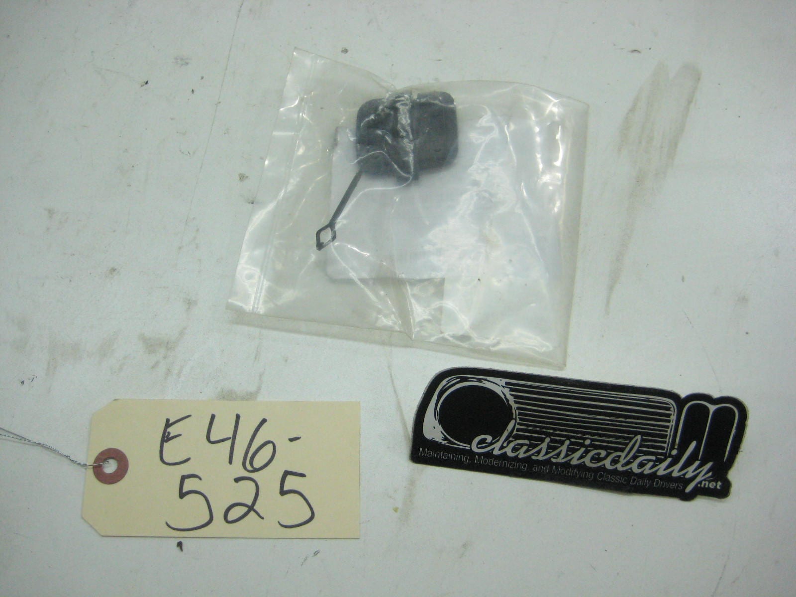 used parts tow hook cover 7 893 314