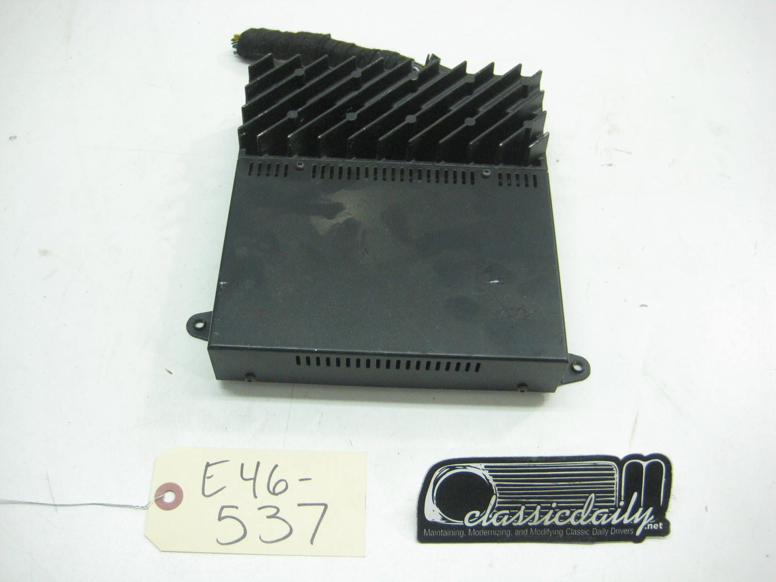 bmw e46 m3 325 330 stereo amp