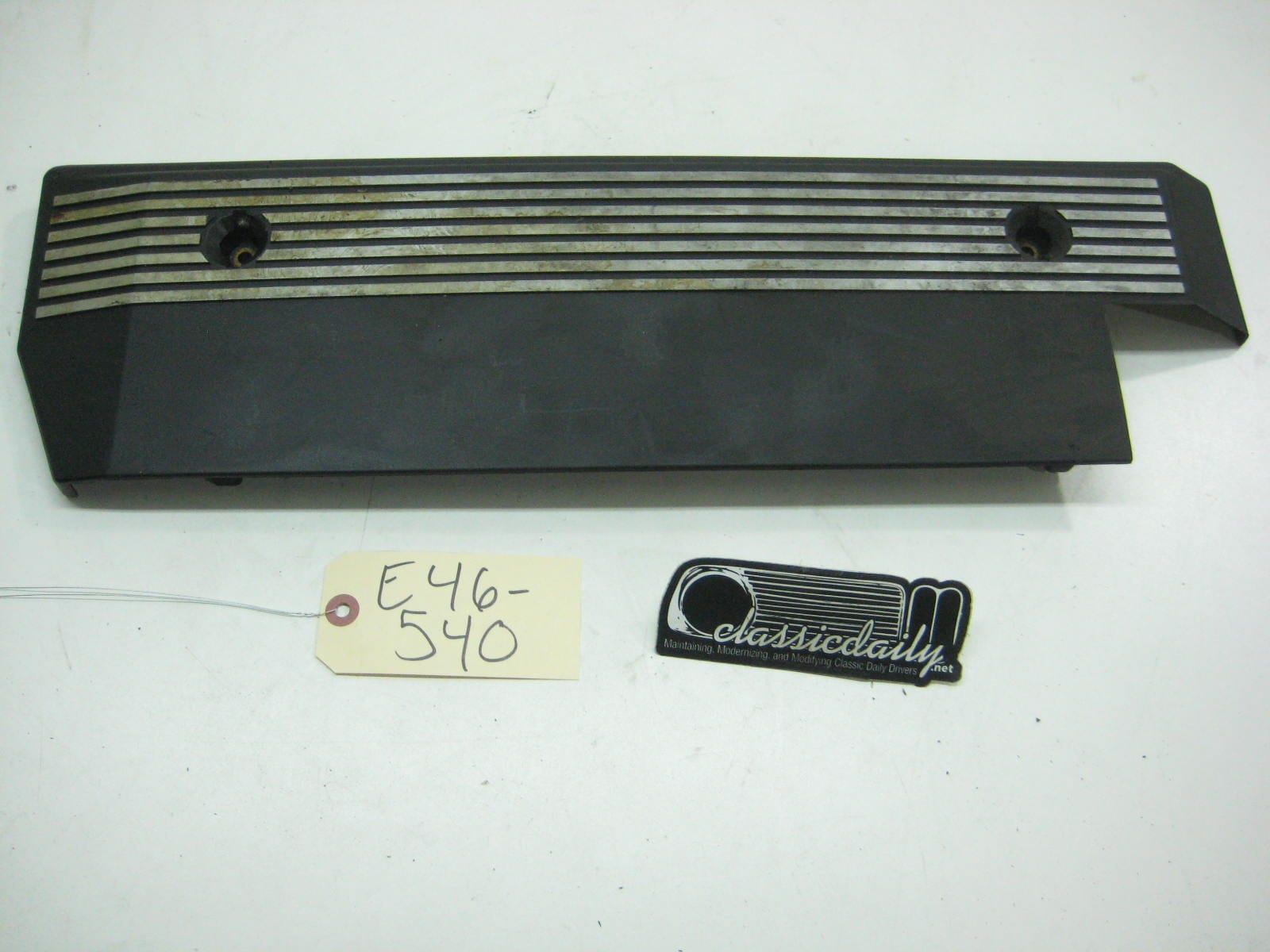 bmw e46 m3 325 330 m54 fuel injector cover 2