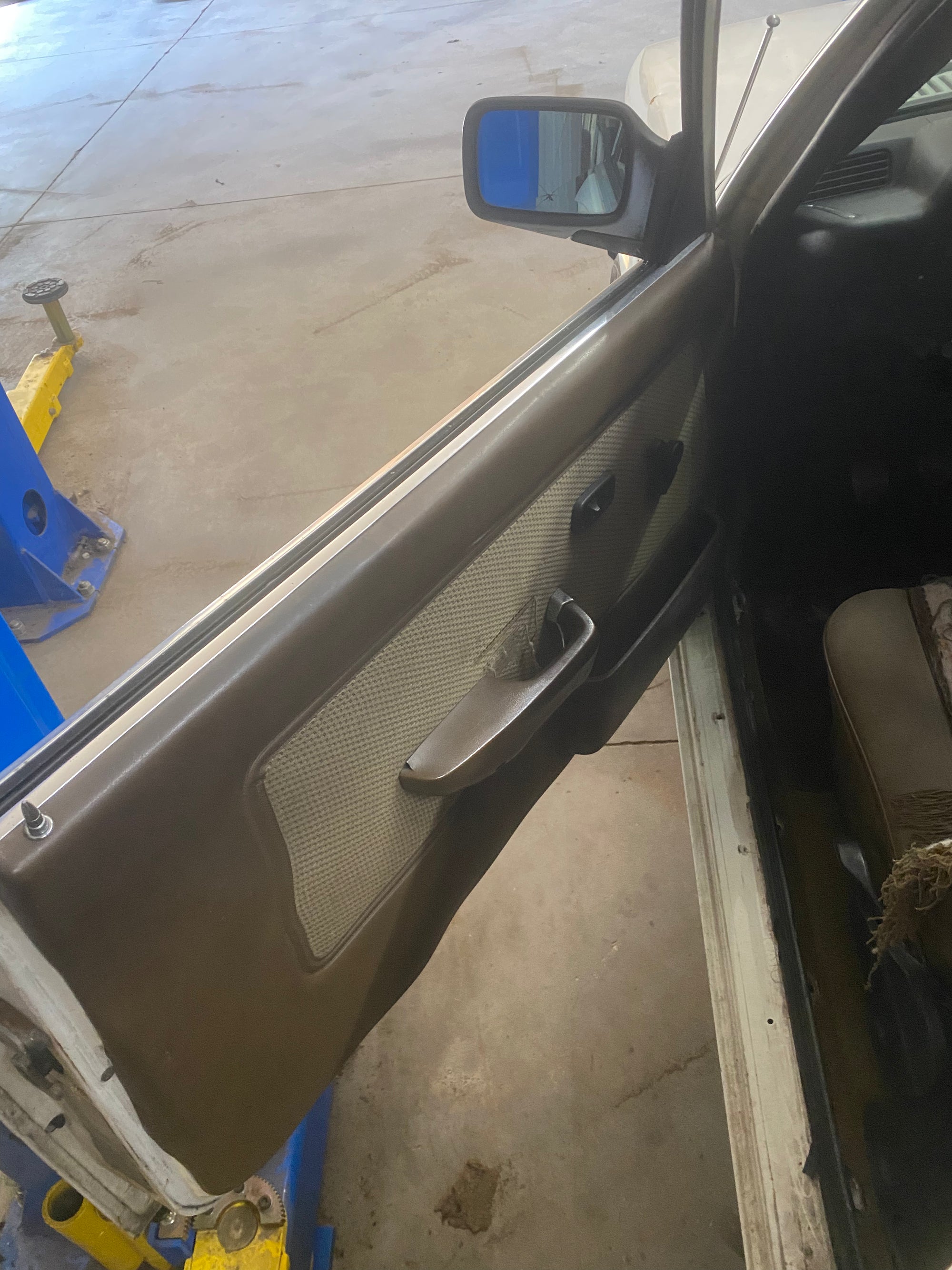 Set of e21 door cards