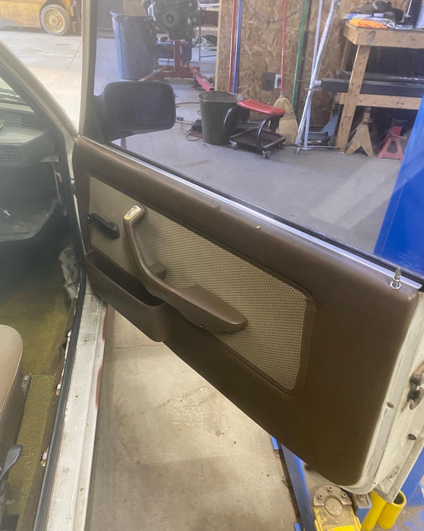 Set of e21 door cards