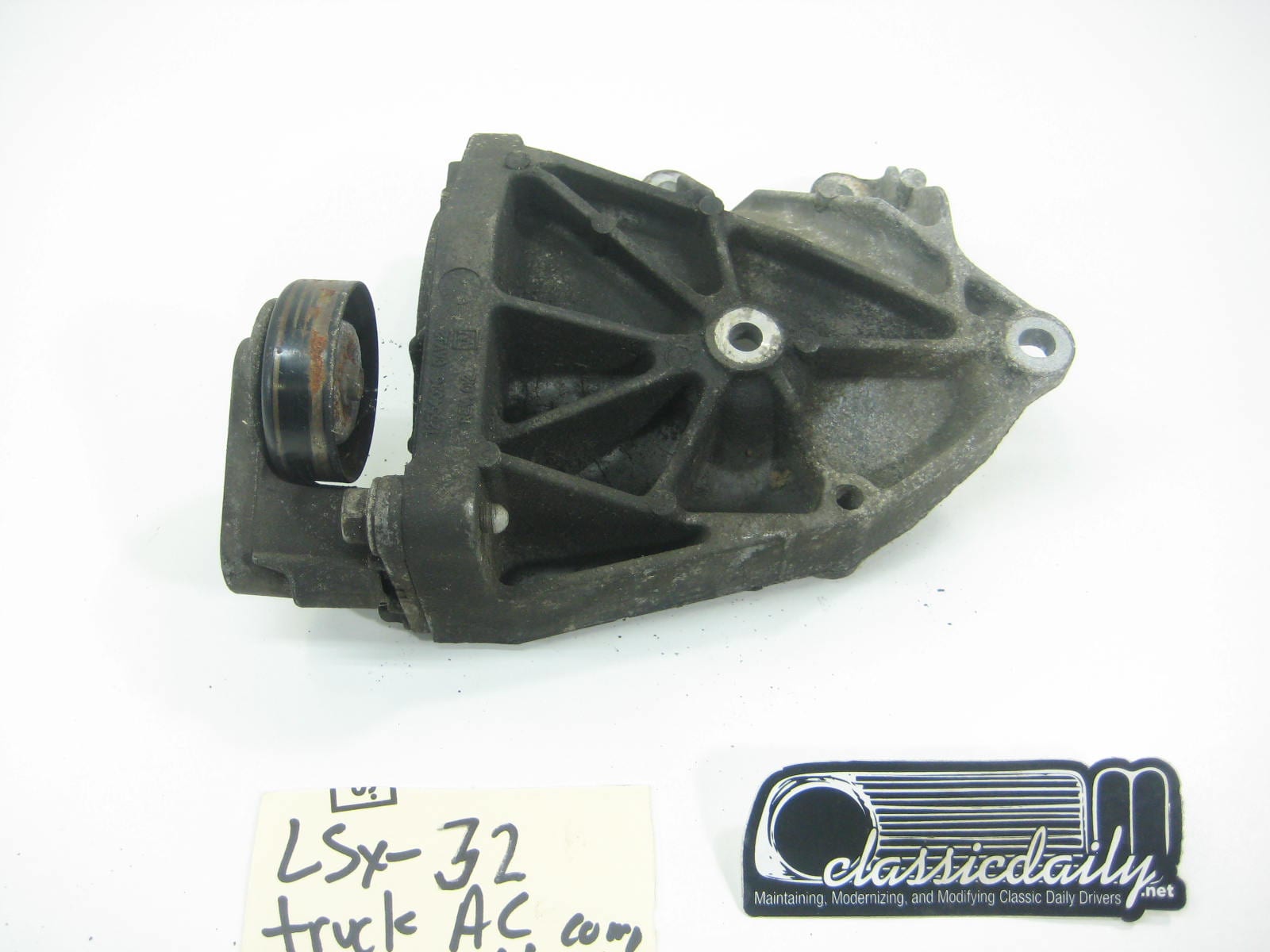 lm7 silverado truck ac comp bracket w tensioner