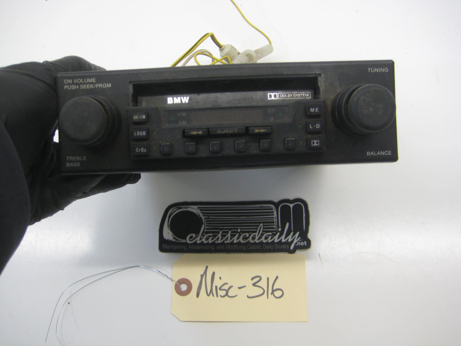 bmw e30 325 318 bmw tape deck stereo model no dai 9401d
