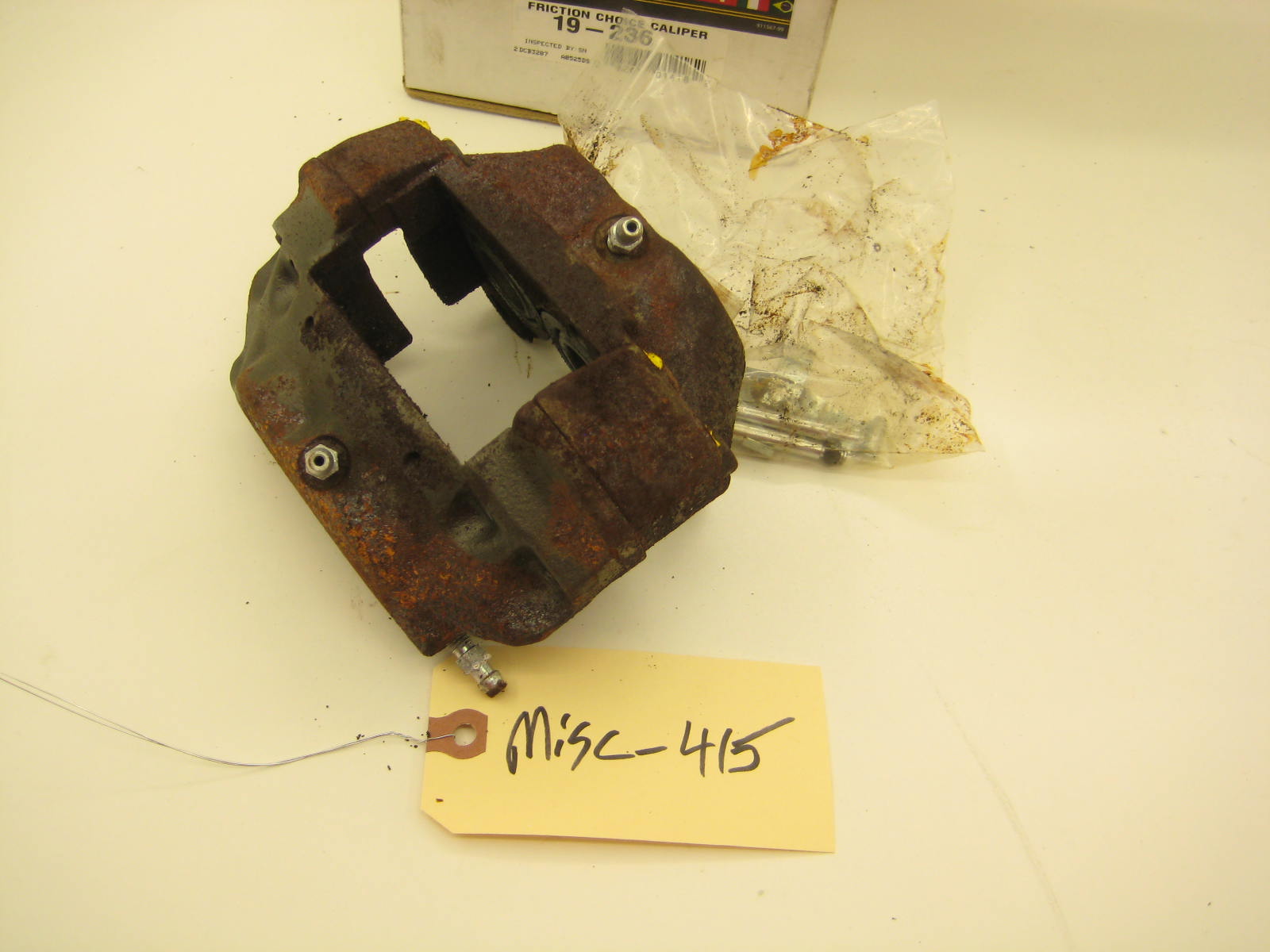 bmw 2002 2002tii e10 front right brake caliper
