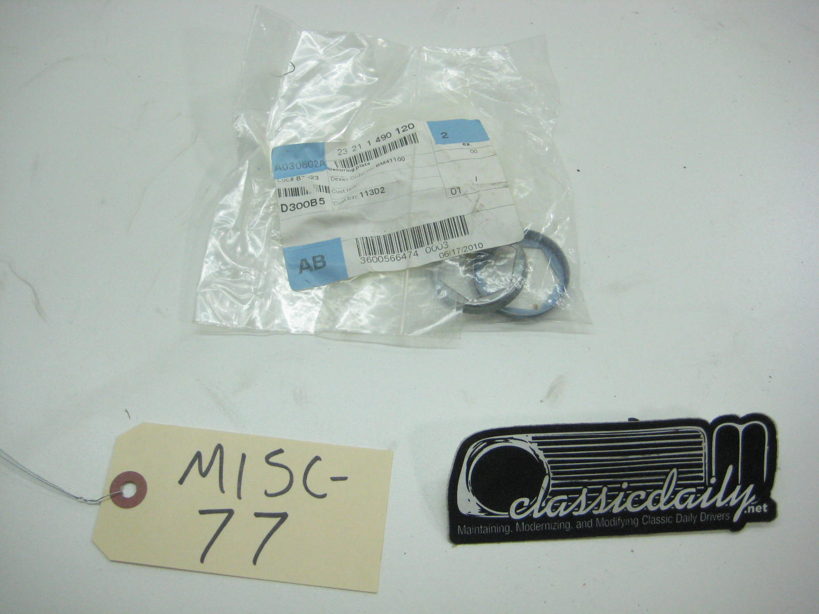 Securing Plate 23 21 1 490 120 (Set Of 2) MISC 77