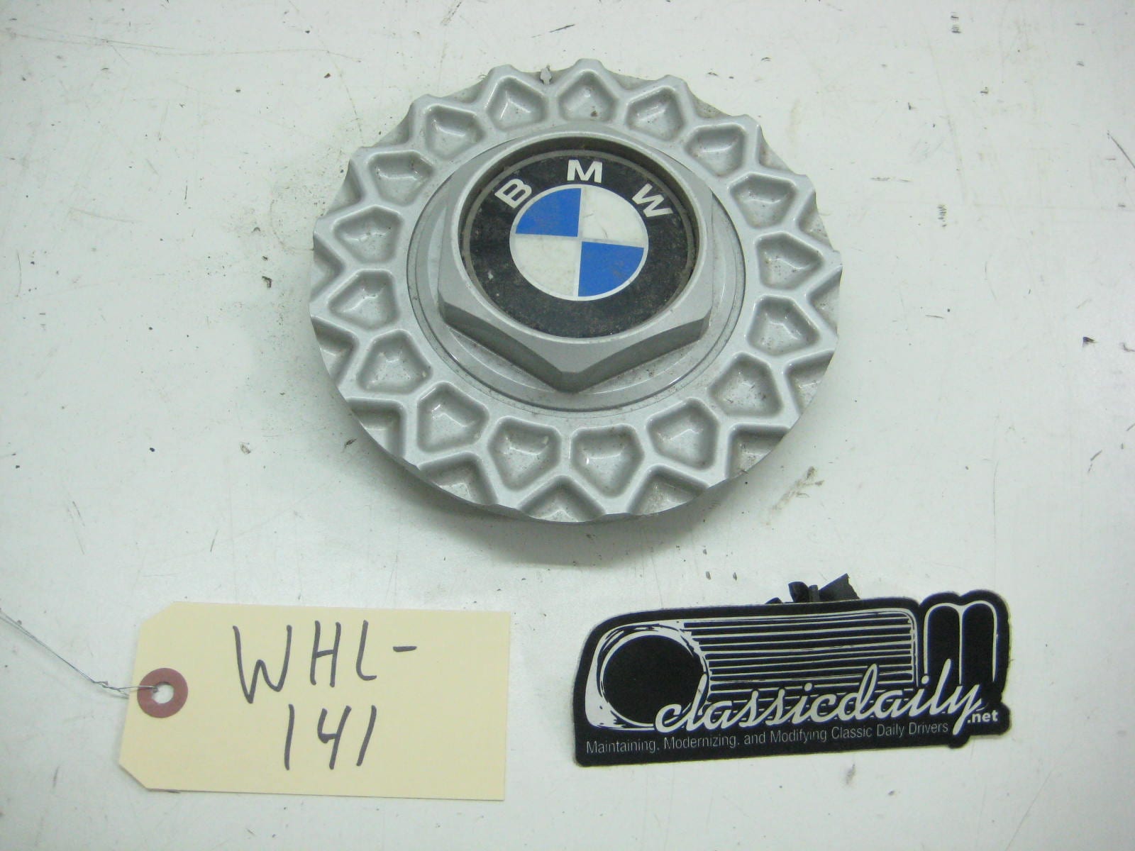 used parts wheel cap mesh clip in 6