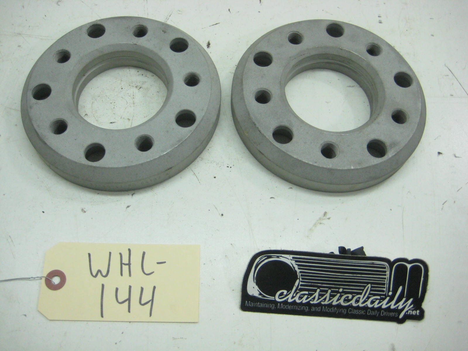 used parts wheel spacers 25755741 rh 64138 a set of 2 5x120