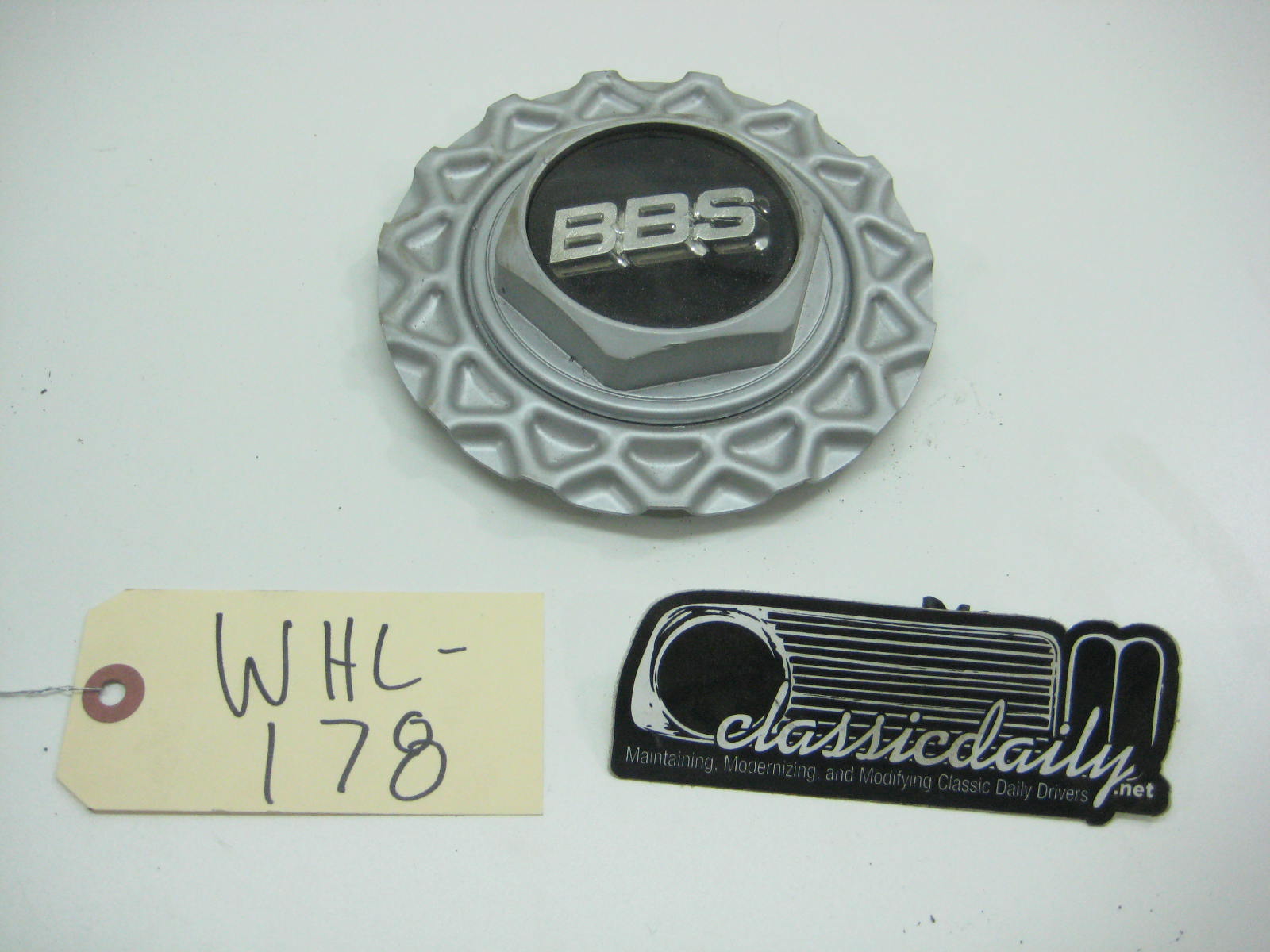 BMW E30 318 325 14" Basket Weave Cap whl 178